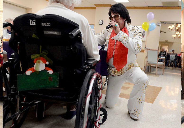 John Gilpin as Elvis at Heritage Court