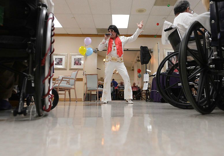 John Gilpin as Elvis at Heritage Court