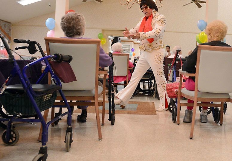 John Gilpin as Elvis at Heritage Court