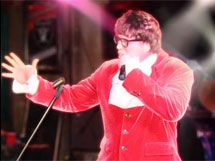 John Gilpin as Austin Powers